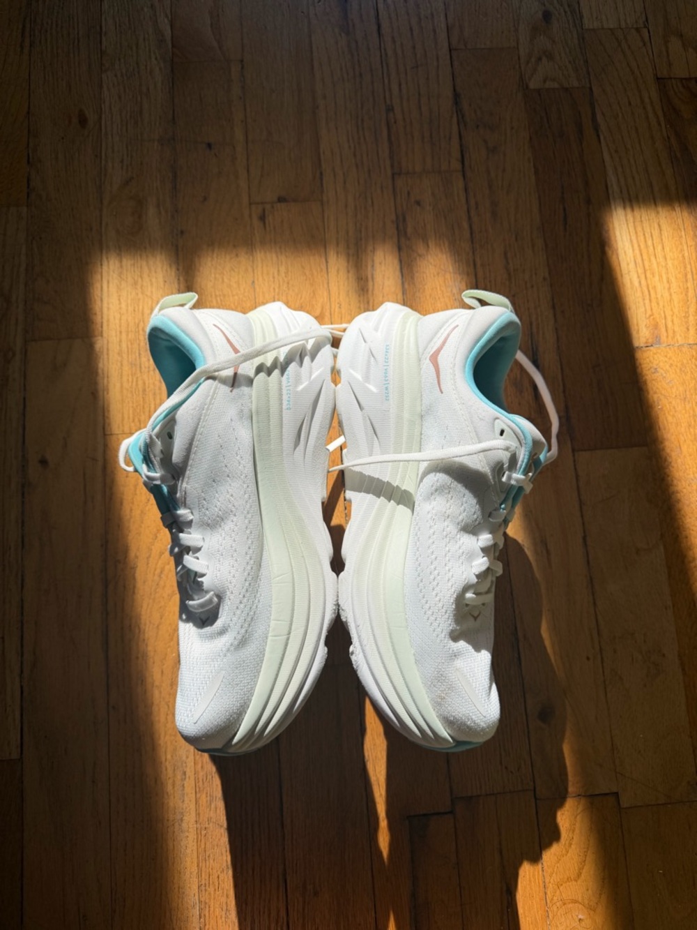 HOKA Bondi 8 🏃🏻♀️ - Picture 9 of 10
